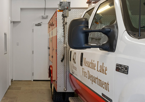 Le camion de pompiers du service d'incendie de Mesachie Lake